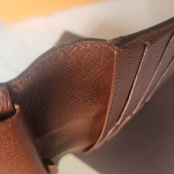 Lv long waĺlet - Picture 5 of 5